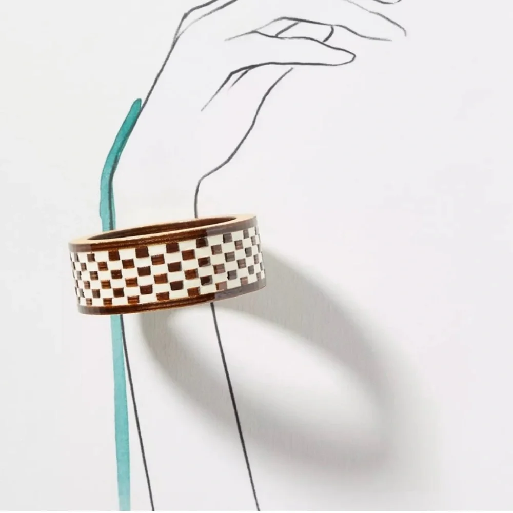 Anthropologie Wooden Checkered Bangle Bracelet in Cream/White & Brown